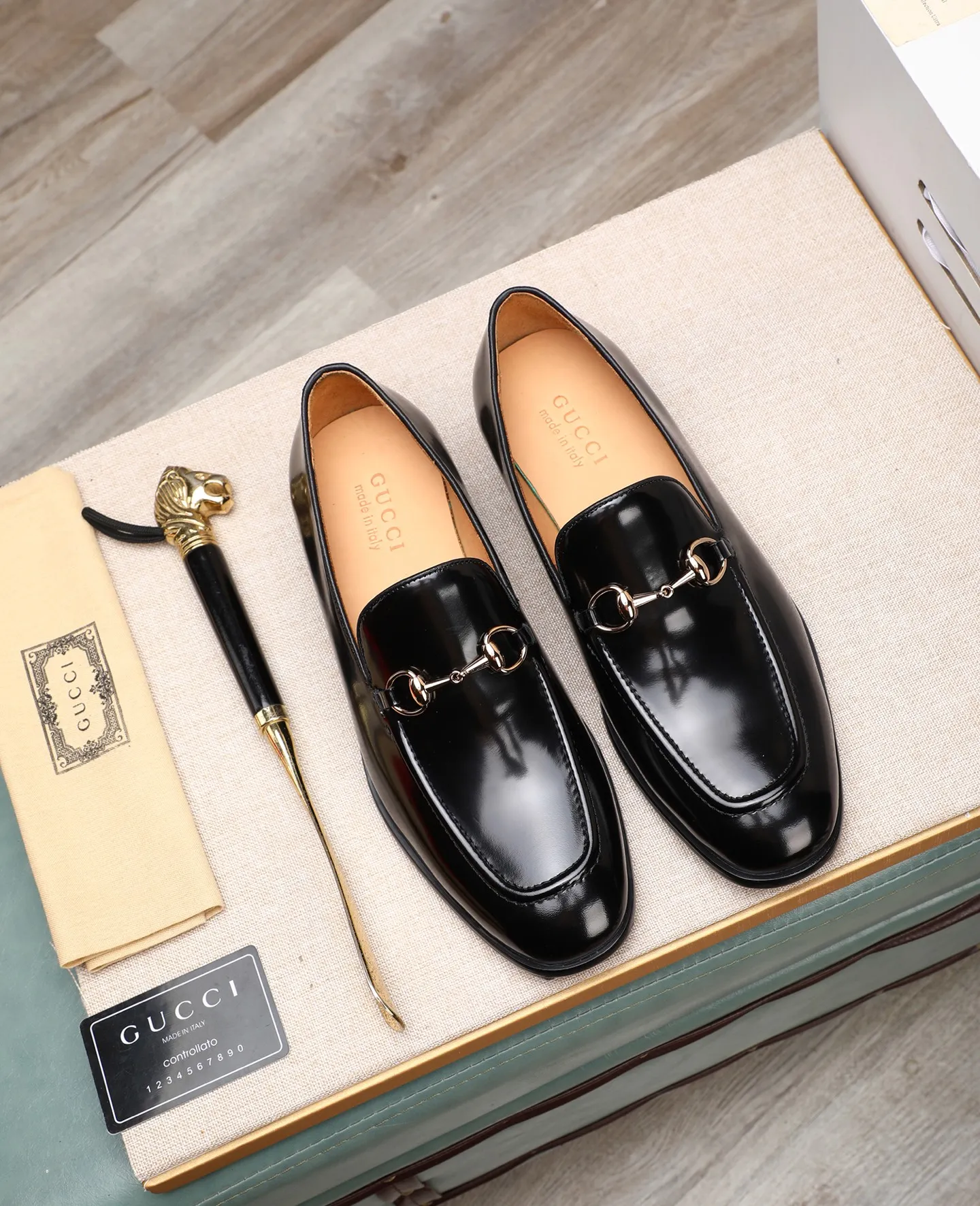 Men's shoes 💰620 📛📛Original version (water-dyed cowhide) Gucci GUCCI official website formal shoes 🌀 Italy 🇮🇹 imported cowhide ➕ top imported water-dyed cowhide lining 💋 fine handmade original bottom, the real thing looks better when photographed in person Standard size 39-44 (38 45 customized)